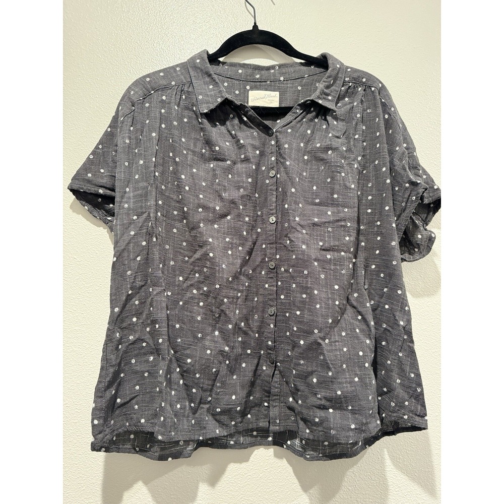 Universal Thread Gray Polkadot  top
